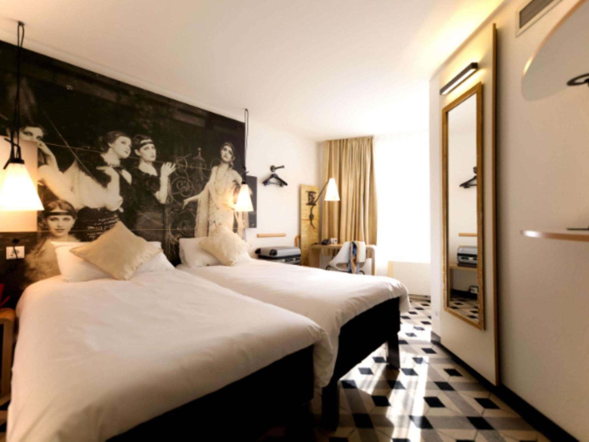 MyRoom By Helena The Golden 20's Twin Room Sweet Bed By Ibis