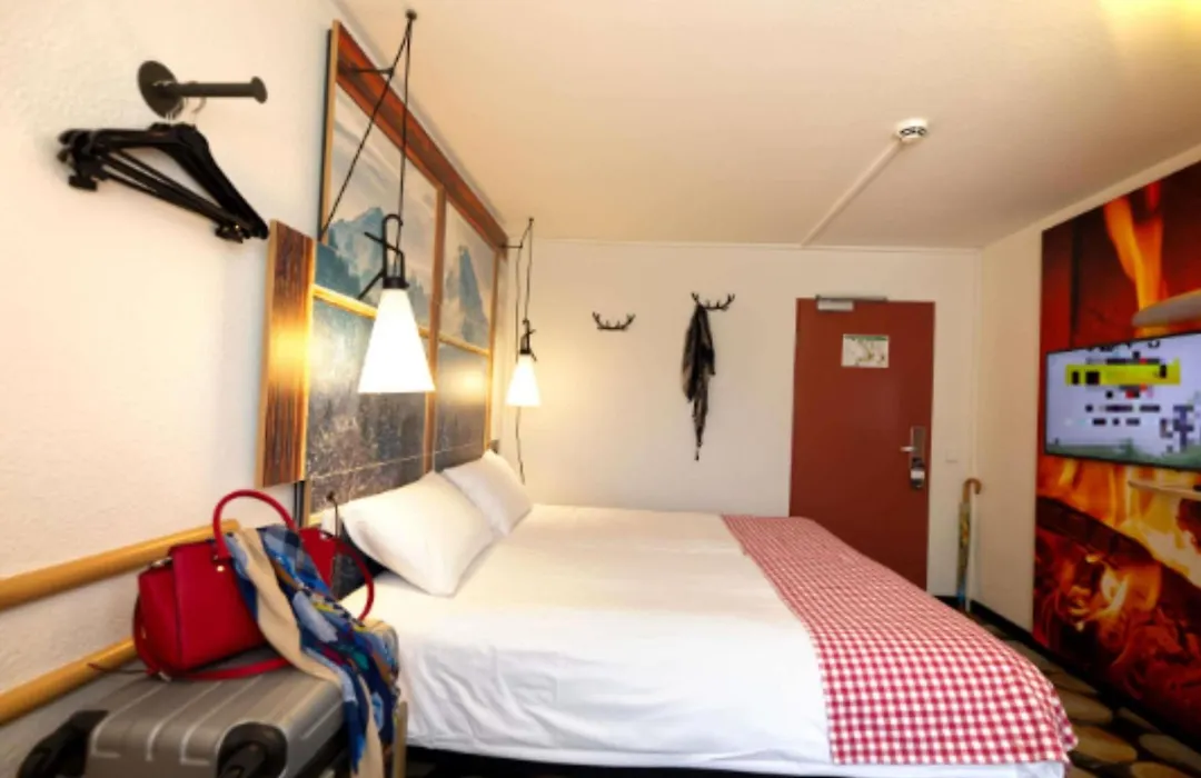 Ibis Koeln Centrum-1